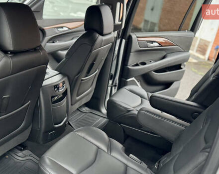 Серый Кадиллак Эскалейд, объемом двигателя 6.16 л и пробегом 67 тыс. км за 41900 $, фото 27 на Automoto.ua