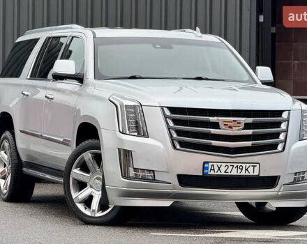 Серый Кадиллак Эскалейд, объемом двигателя 6.16 л и пробегом 67 тыс. км за 41900 $, фото 5 на Automoto.ua