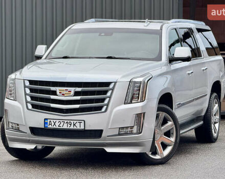 Серый Кадиллак Эскалейд, объемом двигателя 6.16 л и пробегом 67 тыс. км за 41900 $, фото 2 на Automoto.ua