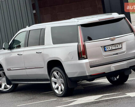 Серый Кадиллак Эскалейд, объемом двигателя 6.16 л и пробегом 67 тыс. км за 41900 $, фото 14 на Automoto.ua