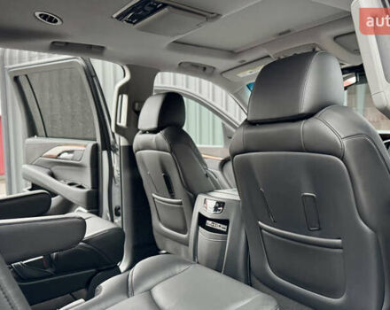 Серый Кадиллак Эскалейд, объемом двигателя 6.16 л и пробегом 67 тыс. км за 41900 $, фото 31 на Automoto.ua