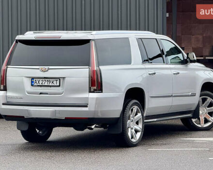 Серый Кадиллак Эскалейд, объемом двигателя 6.16 л и пробегом 67 тыс. км за 41900 $, фото 11 на Automoto.ua