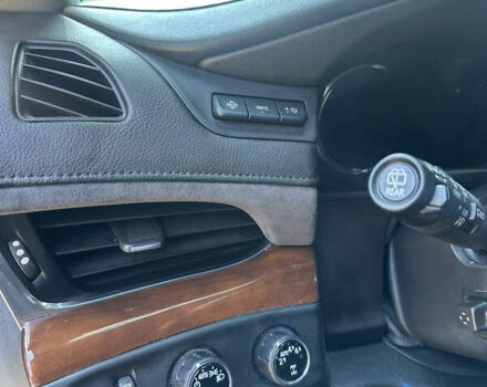 Серый Кадиллак Эскалейд, объемом двигателя 6.16 л и пробегом 174 тыс. км за 47500 $, фото 14 на Automoto.ua