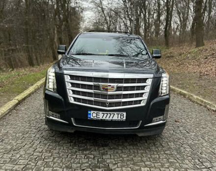 Серый Кадиллак Эскалейд, объемом двигателя 6.16 л и пробегом 176 тыс. км за 49500 $, фото 2 на Automoto.ua
