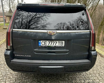 Серый Кадиллак Эскалейд, объемом двигателя 6.16 л и пробегом 176 тыс. км за 49500 $, фото 7 на Automoto.ua