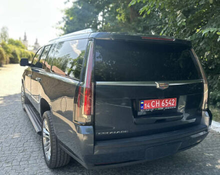 Серый Кадиллак Эскалейд, объемом двигателя 6.16 л и пробегом 174 тыс. км за 47500 $, фото 11 на Automoto.ua