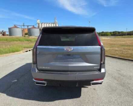 Сірий Каділак Ескалейд, об'ємом двигуна 6.2 л та пробігом 27 тис. км за 38900 $, фото 3 на Automoto.ua