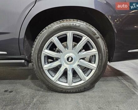 Серый Кадиллак Эскалейд, объемом двигателя 6.2 л и пробегом 34 тыс. км за 119999 $, фото 39 на Automoto.ua