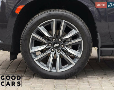 Серый Кадиллак Эскалейд, объемом двигателя 6.16 л и пробегом 41 тыс. км за 112000 $, фото 13 на Automoto.ua