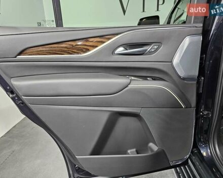 Серый Кадиллак Эскалейд, объемом двигателя 6.2 л и пробегом 34 тыс. км за 119999 $, фото 12 на Automoto.ua