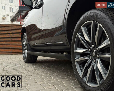 Серый Кадиллак Эскалейд, объемом двигателя 6.16 л и пробегом 41 тыс. км за 112000 $, фото 40 на Automoto.ua