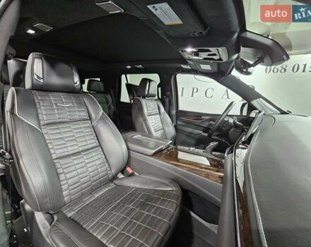 Серый Кадиллак Эскалейд, объемом двигателя 6.2 л и пробегом 34 тыс. км за 119999 $, фото 4 на Automoto.ua