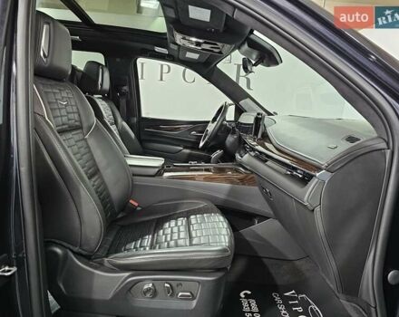 Серый Кадиллак Эскалейд, объемом двигателя 6.2 л и пробегом 34 тыс. км за 119999 $, фото 16 на Automoto.ua