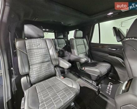 Серый Кадиллак Эскалейд, объемом двигателя 6.2 л и пробегом 34 тыс. км за 119999 $, фото 5 на Automoto.ua