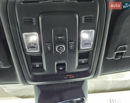 Серый Кадиллак Эскалейд, объемом двигателя 6.2 л и пробегом 34 тыс. км за 119999 $, фото 36 на Automoto.ua