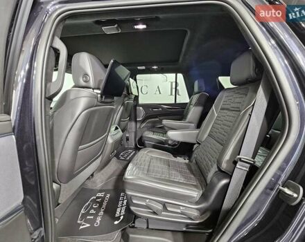 Серый Кадиллак Эскалейд, объемом двигателя 6.2 л и пробегом 34 тыс. км за 119999 $, фото 10 на Automoto.ua