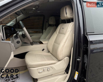 Серый Кадиллак Эскалейд, объемом двигателя 6.16 л и пробегом 41 тыс. км за 112000 $, фото 19 на Automoto.ua