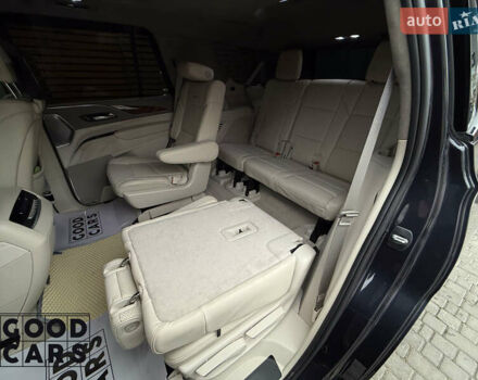 Серый Кадиллак Эскалейд, объемом двигателя 6.16 л и пробегом 41 тыс. км за 112000 $, фото 24 на Automoto.ua