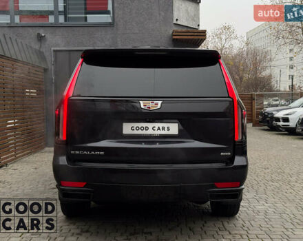 Серый Кадиллак Эскалейд, объемом двигателя 6.16 л и пробегом 41 тыс. км за 112000 $, фото 5 на Automoto.ua