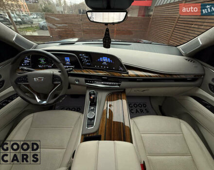 Серый Кадиллак Эскалейд, объемом двигателя 6.16 л и пробегом 41 тыс. км за 112000 $, фото 36 на Automoto.ua