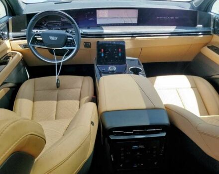 Серый Кадиллак Эскалейд, объемом двигателя 0 л и пробегом 1 тыс. км за 110000 $, фото 7 на Automoto.ua