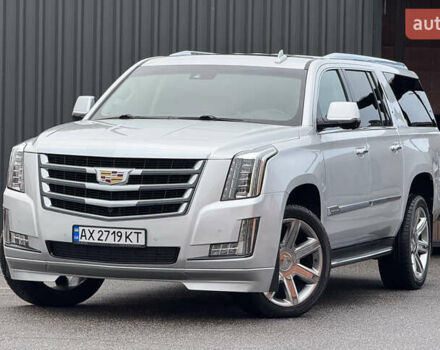 Серый Кадиллак Эскалейд, объемом двигателя 6.16 л и пробегом 67 тыс. км за 41900 $, фото 1 на Automoto.ua