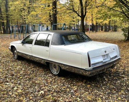 Білий Каділак Флітвуд, об'ємом двигуна 5.7 л та пробігом 100 тис. км за 12000 $, фото 3 на Automoto.ua