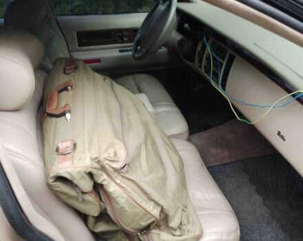 Бежевый Кадиллак Флитвуд, объемом двигателя 5.7 л и пробегом 80 тыс. км за 20000 $, фото 4 на Automoto.ua