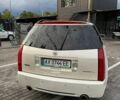 Белый Кадиллак СРХ, объемом двигателя 4.6 л и пробегом 202 тыс. км за 7000 $, фото 4 на Automoto.ua