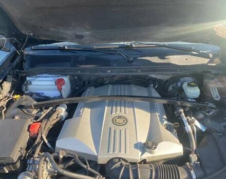 Черный Кадиллак СРХ, объемом двигателя 4.6 л и пробегом 320 тыс. км за 8000 $, фото 11 на Automoto.ua