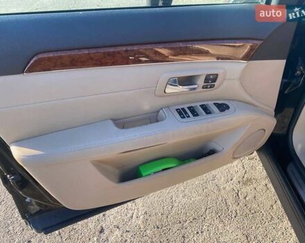 Черный Кадиллак СРХ, объемом двигателя 4.6 л и пробегом 320 тыс. км за 8000 $, фото 18 на Automoto.ua