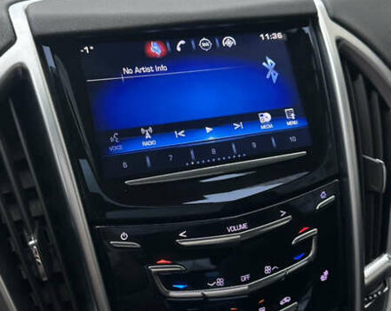 Чорний Каділак SRX, об'ємом двигуна 3.6 л та пробігом 192 тис. км за 12000 $, фото 10 на Automoto.ua