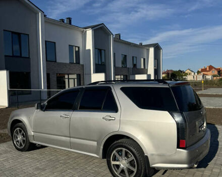 Сірий Каділак SRX, об'ємом двигуна 4.6 л та пробігом 205 тис. км за 5500 $, фото 4 на Automoto.ua