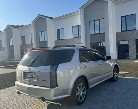 Сірий Каділак SRX, об'ємом двигуна 4.6 л та пробігом 205 тис. км за 5500 $, фото 7 на Automoto.ua