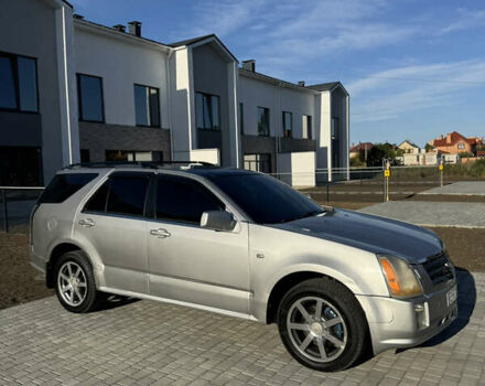 Сірий Каділак SRX, об'ємом двигуна 4.6 л та пробігом 205 тис. км за 6000 $, фото 3 на Automoto.ua