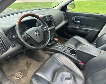 Сірий Каділак SRX, об'ємом двигуна 4.6 л та пробігом 350 тис. км за 4999 $, фото 6 на Automoto.ua