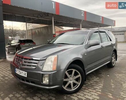 Сірий Каділак SRX, об'ємом двигуна 4.57 л та пробігом 129 тис. км за 7444 $, фото 24 на Automoto.ua