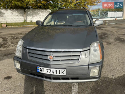 Каділак SRX 2004 у Івано-Франківську на Automoto.ua Сірий Каділак SRX, об'ємом двигуна 4.57 л та пробігом 125 тис. км за 7800 $, фото 1 на Automoto.ua