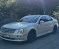 Белый Кадиллак STS, объемом двигателя 3.6 л и пробегом 225 тыс. км за 7900 $, фото 1 на Automoto.ua