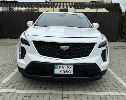 Кадиллак XT4 2018 в Киеве на Automoto.ua Белый Кадиллак XT4, объемом двигателя 2 л и пробегом 88 тыс. км за 23000 $, фото 2 на Automoto.ua