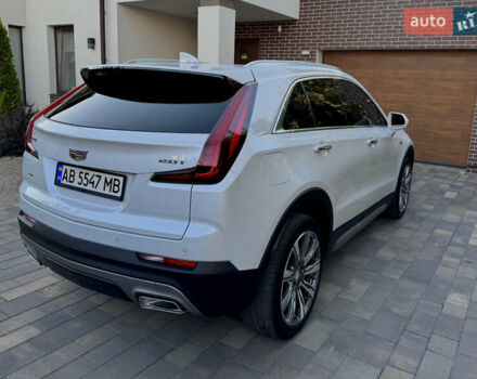 Белый Кадиллак XT4, объемом двигателя 2 л и пробегом 20 тыс. км за 20500 $, фото 5 на Automoto.ua