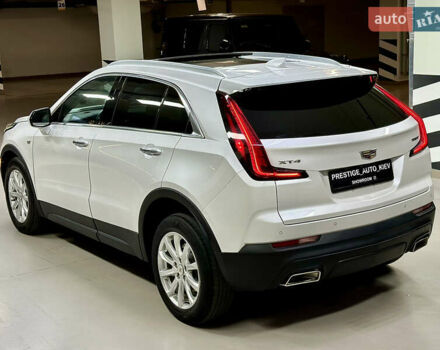 Белый Кадиллак XT4, объемом двигателя 2 л и пробегом 105 тыс. км за 22500 $, фото 18 на Automoto.ua