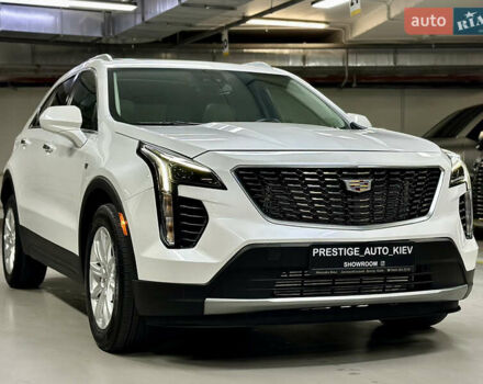 Белый Кадиллак XT4, объемом двигателя 2 л и пробегом 105 тыс. км за 22500 $, фото 9 на Automoto.ua