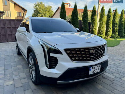 Білий Каділак XT4, об'ємом двигуна 2 л та пробігом 20 тис. км за 20500 $, фото 1 на Automoto.ua