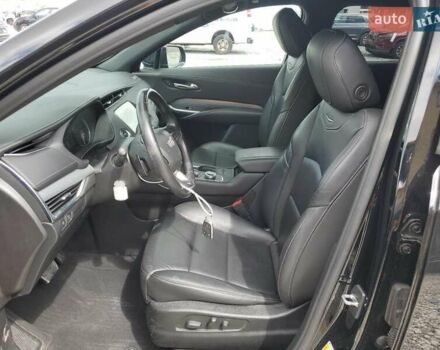 Кадиллак XT4 2021 в Львове на Automoto.ua Черный Кадиллак XT4, объемом двигателя 2 л и пробегом 49 тыс. км за 6900 $, фото 4 на Automoto.ua