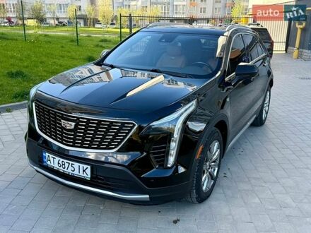 Черный Кадиллак XT4, объемом двигателя 2 л и пробегом 114 тыс. км за 17900 $, фото 1 на Automoto.ua