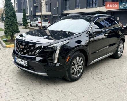 Черный Кадиллак XT4, объемом двигателя 2 л и пробегом 114 тыс. км за 18500 $, фото 1 на Automoto.ua