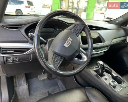 Каділак XT4, об'ємом двигуна 2 л та пробігом 45 тис. км за 21500 $, фото 2 на Automoto.ua