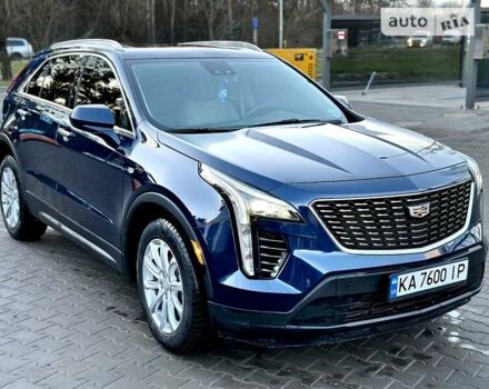 Синій Каділак XT4, об'ємом двигуна 2 л та пробігом 35 тис. км за 28900 $, фото 1 на Automoto.ua