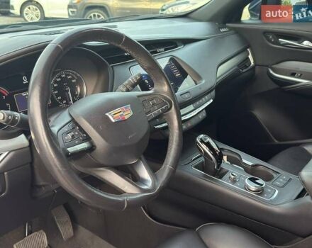 Синий Кадиллак XT4, объемом двигателя 2 л и пробегом 86 тыс. км за 23500 $, фото 17 на Automoto.ua